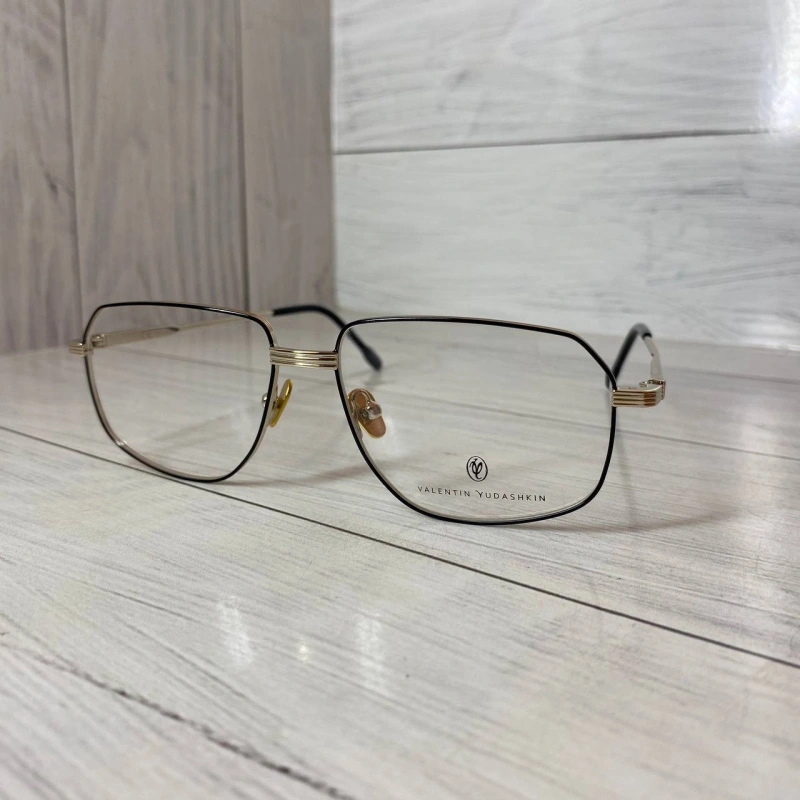Изображение VALENTIN YUDASHKIN Vy5226 c19
