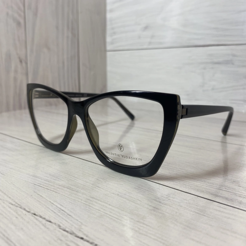 Изображение VALENTIN YUDASHKIN Vy801 b451