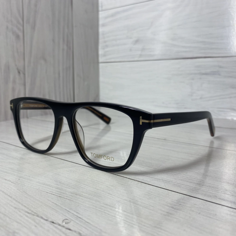 Изображение Tom Ford Ft5902 c3