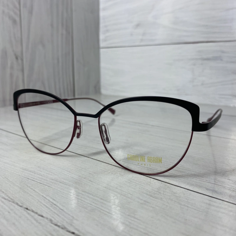 Изображение CAROLINE ABRAM 590 c9a